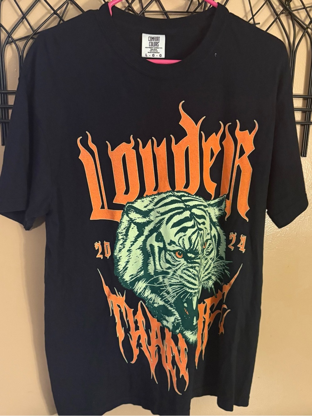 Louder than Life music festival tee comfort colors size LG